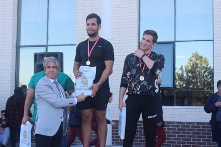 “40. Yıl Şenlikleri”